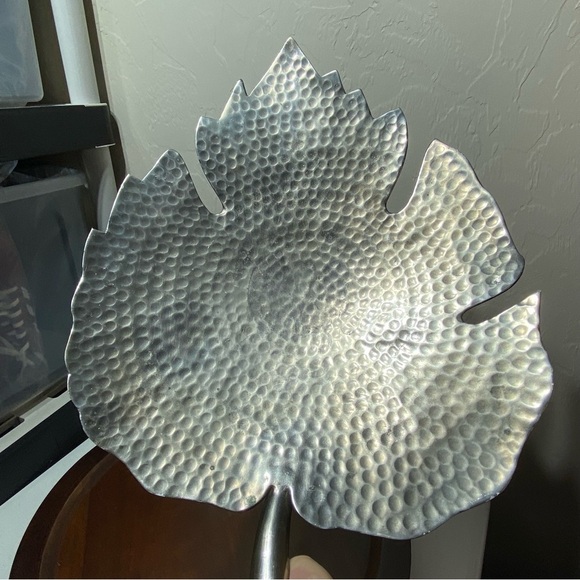 Large Hammered Metal Leaf Fall Maple Footed Platter Tray - Picture 2 of 7
